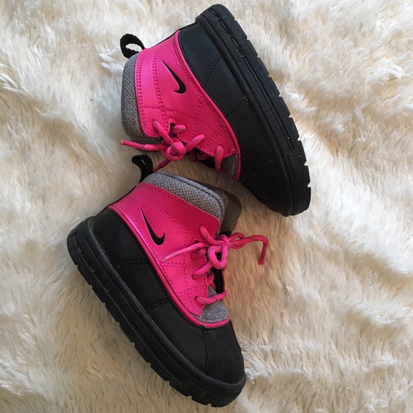 nike toddler boots girl